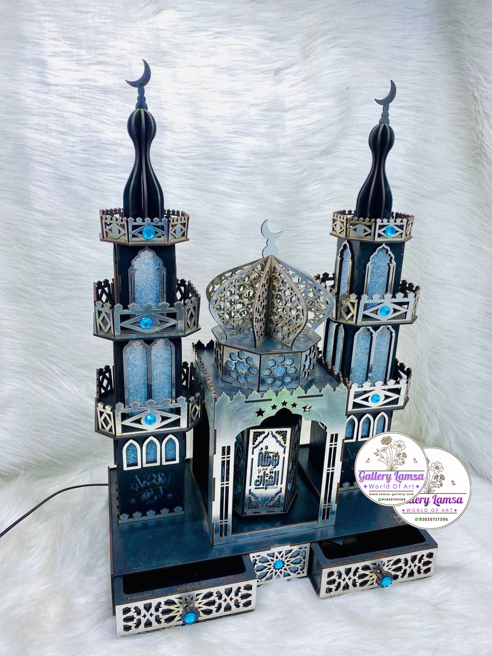 ديكور مسجد ومآذن أسود وأزرق