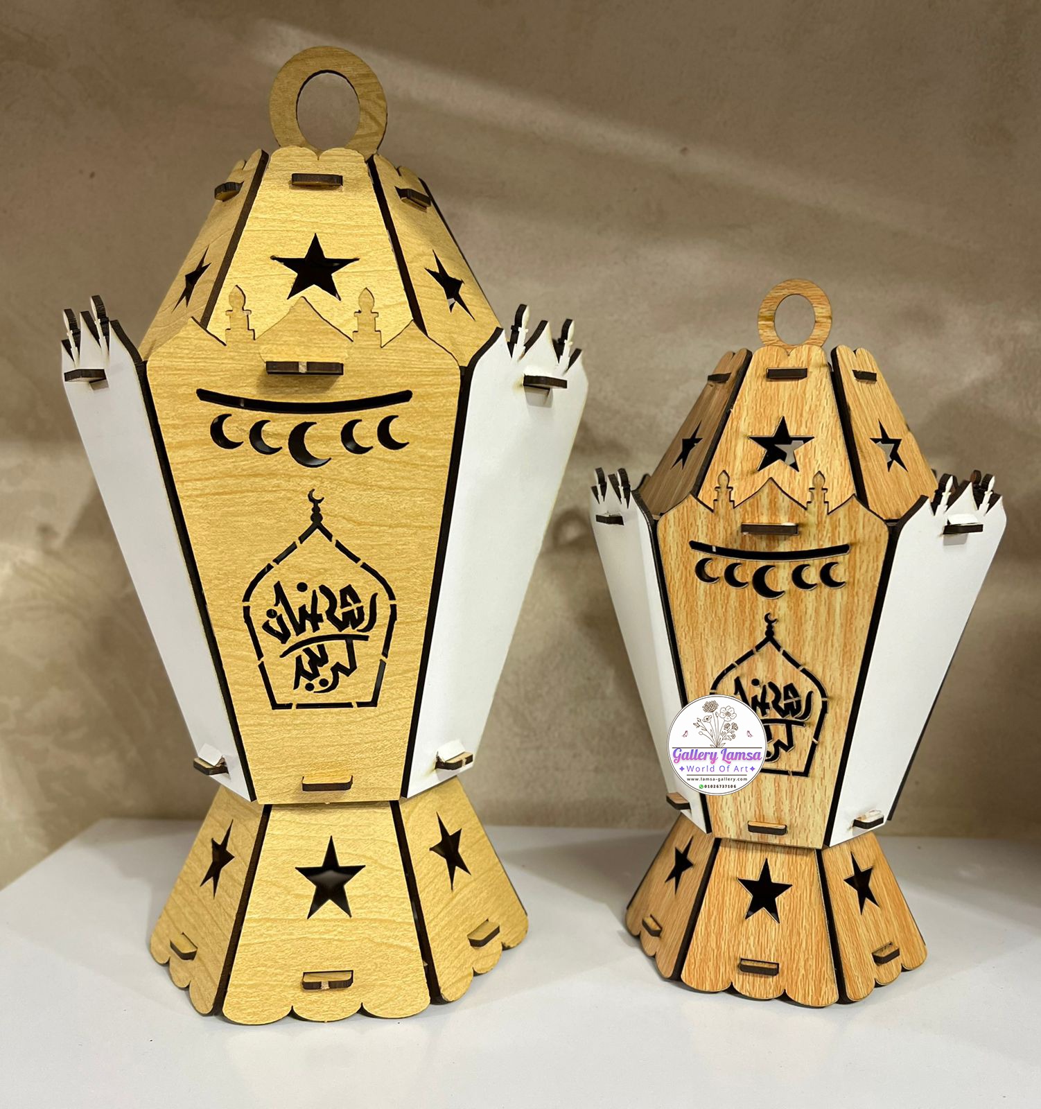 طقم فانوسين خشب تراثيين